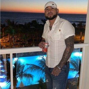 Meet your Posher, Enrique alonso